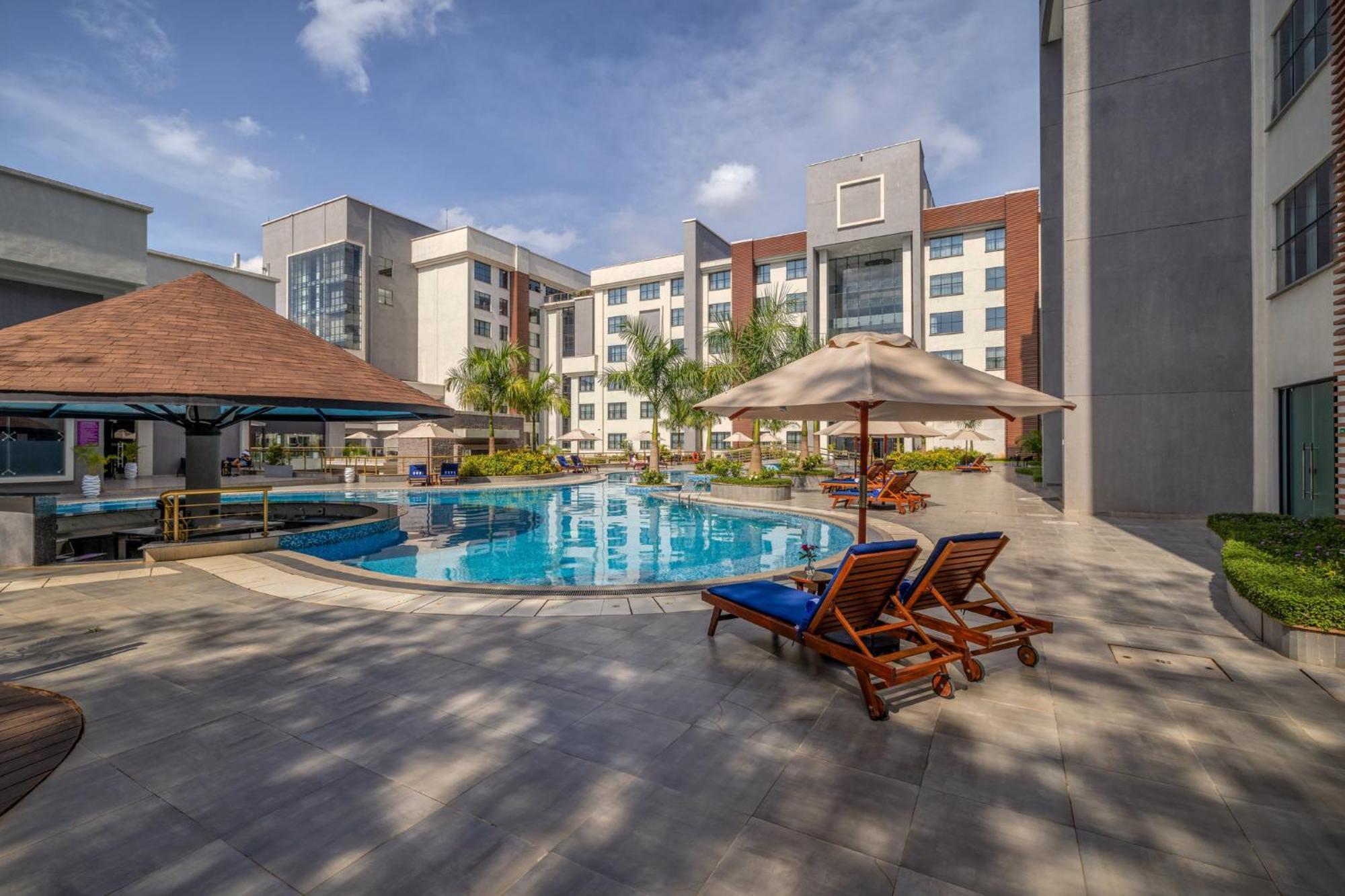 Glee Nairobi, A Preferred Lvx Hotel Gathanga Exteriör bild